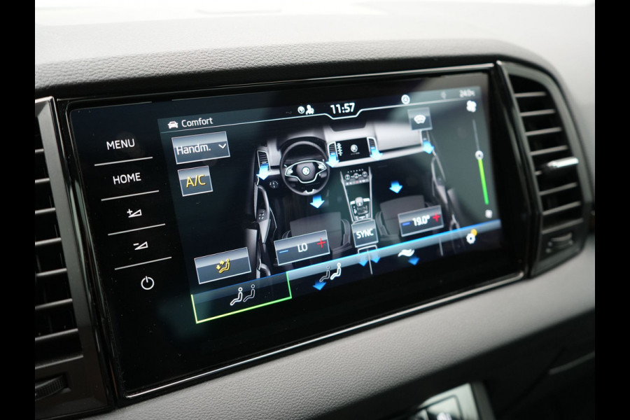 Škoda Karoq 1.5 TSI ACT Sportline Facelift Model 150pk DSG Dealer O.H | Trekhaak Af Fabriek | Adaptive Cruise | Crystal LED | Lederen Sportstoelen Memory & Verwarmd | Keyless | Sfeerverlichting | Apple Carplay | Verwarmd Sportstuur | Navigatie | Virtual | DAB |