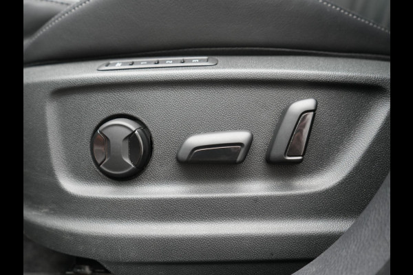 Škoda Karoq 1.5 TSI ACT Sportline Facelift Model 150pk DSG Dealer O.H | Trekhaak Af Fabriek | Adaptive Cruise | Crystal LED | Lederen Sportstoelen Memory & Verwarmd | Keyless | Sfeerverlichting | Apple Carplay | Verwarmd Sportstuur | Navigatie | Virtual | DAB |