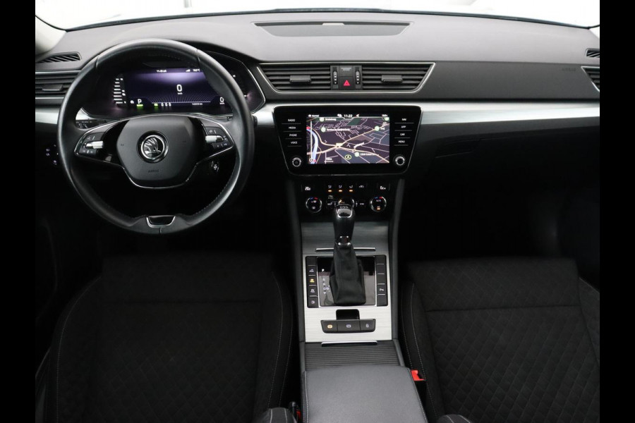 Škoda Superb 1.4 TSI iV Business Edition | SOH 87,2% | Camera | Carplay | Full LED | Digital Cockpit | Navigatie | Climate control | Cruise control | Bluetooth | Parkeerhulp | PHEV | Plug In