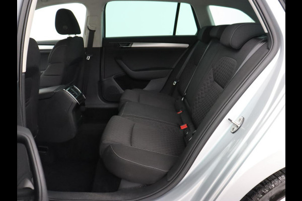 Škoda Superb 1.4 TSI iV Business Edition | SOH 87,2% | Camera | Carplay | Full LED | Digital Cockpit | Navigatie | Climate control | Cruise control | Bluetooth | Parkeerhulp | PHEV | Plug In