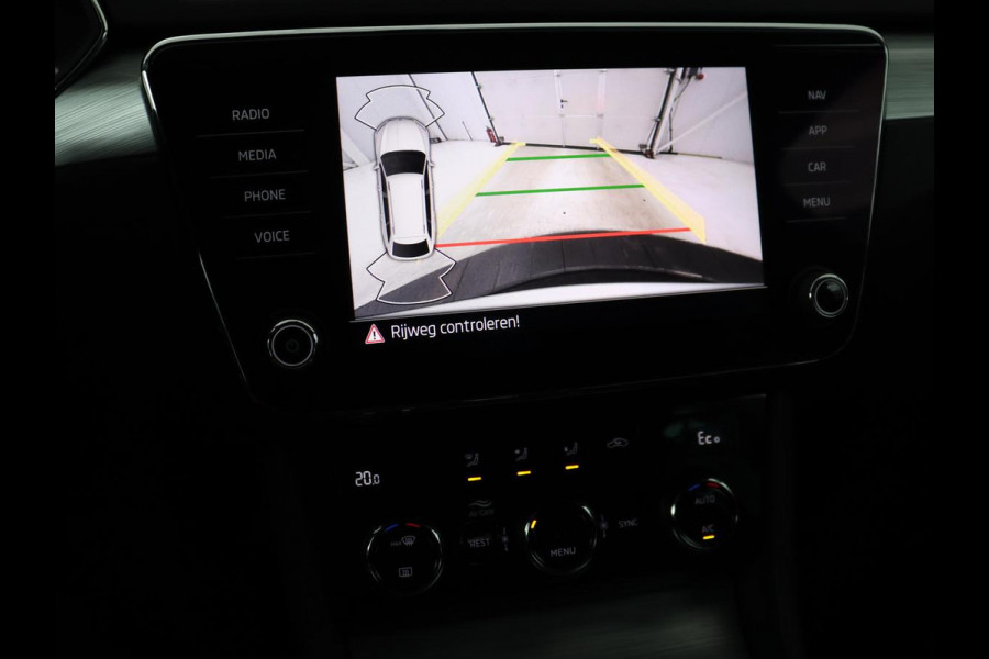 Škoda Superb 1.4 TSI iV Business Edition | SOH 87,2% | Camera | Carplay | Full LED | Digital Cockpit | Navigatie | Climate control | Cruise control | Bluetooth | Parkeerhulp | PHEV | Plug In