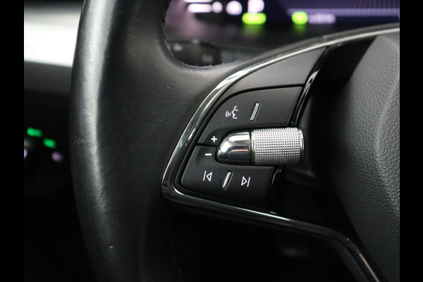 Škoda Superb 1.4 TSI iV Business Edition | SOH 87,2% | Camera | Carplay | Full LED | Digital Cockpit | Navigatie | Climate control | Cruise control | Bluetooth | Parkeerhulp | PHEV | Plug In
