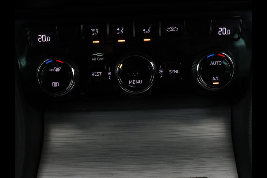 Škoda Superb 1.4 TSI iV Business Edition | SOH 87,2% | Camera | Carplay | Full LED | Digital Cockpit | Navigatie | Climate control | Cruise control | Bluetooth | Parkeerhulp | PHEV | Plug In