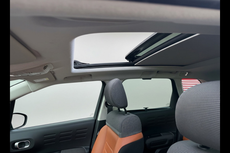 Citroën C3 Aircross 1.2 PureTech 110 pk S&S Business, panoramadak,leder, trekhaak, distributie riem vervangen