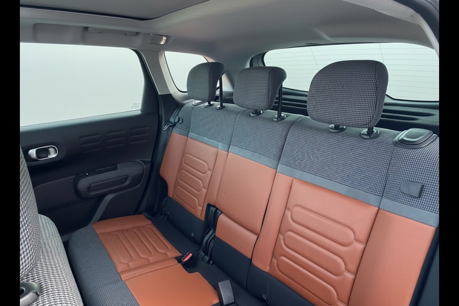 Citroën C3 Aircross 1.2 PureTech 110 pk S&S Business, panoramadak,leder, trekhaak, distributie riem vervangen