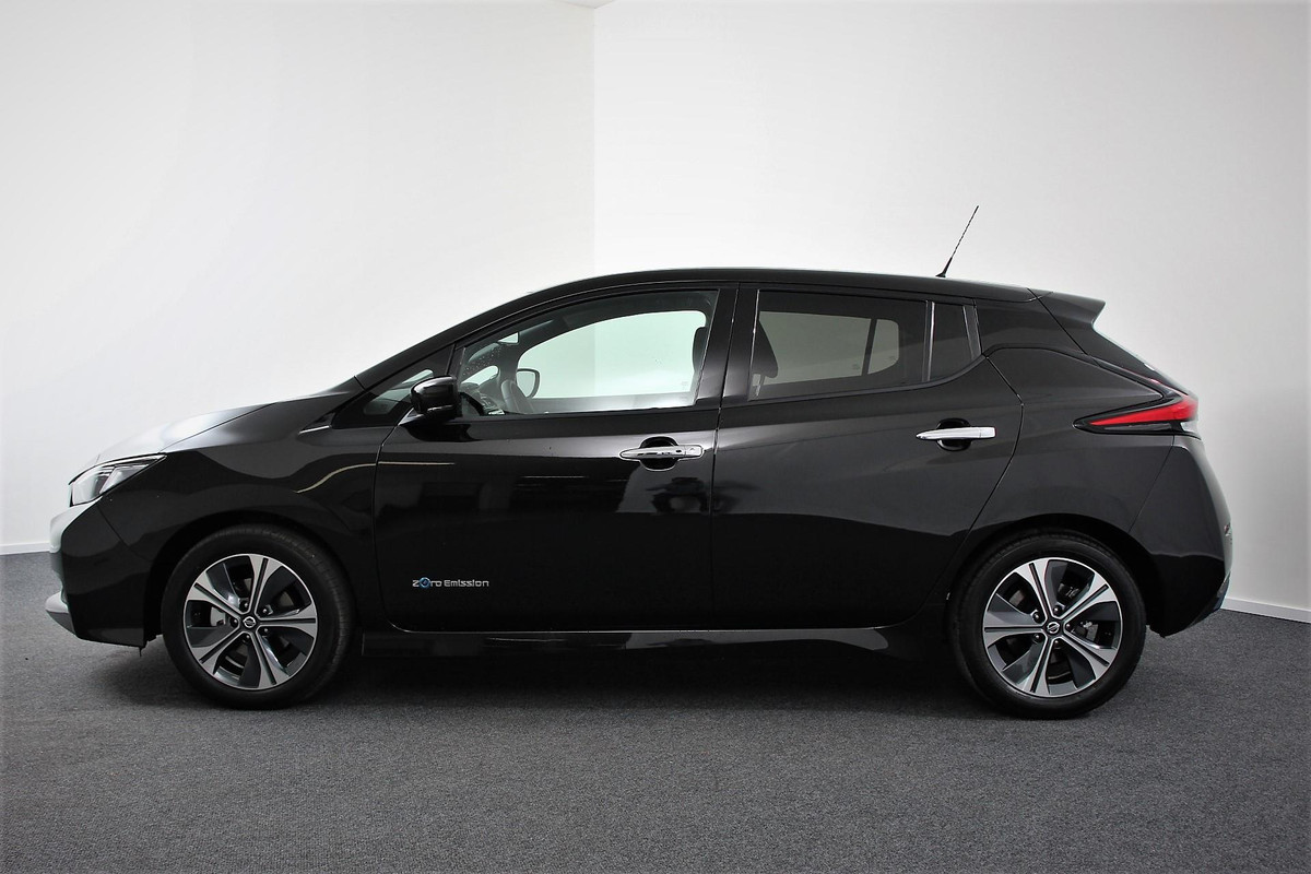 Nissan Leaf N-Connecta 40 kWh Navigatie Bluetooth Cruise Control Lichtmetalen Velgen
