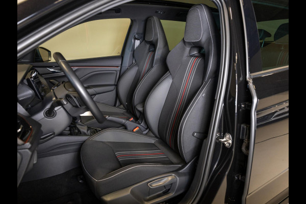 Škoda Kamiq 1.0 TSI Monte Carlo / 115pk / Panorama dak / Stoelverwarming / Achteruitrij camera /