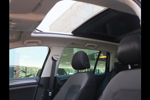 Volkswagen Golf Variant 1.5 TSI Comfortline Business Pano / Navi / ACC / PDC / Trekh / Carplay / Keurige auto