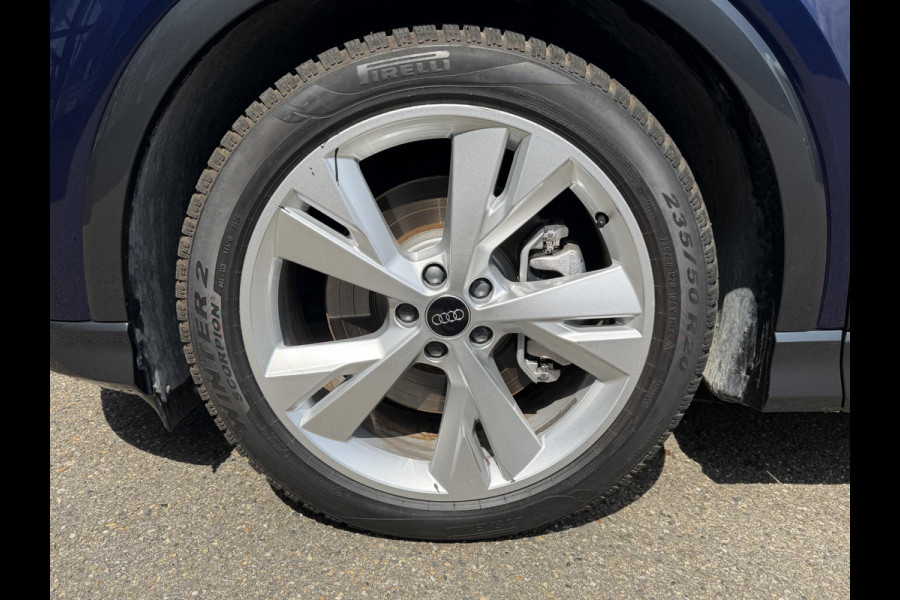 Audi Q4 Sportback e-tron 45 Edition 82 kWh VAN: 44.900,- VOOR: 41.877,- UW WKVOORDEEL: 3.023,-|S-LINE| 10.000KM! | STOELVERWARMING| ELEKTRISCHE ACHTERKLEP| ACHTERUITRIJCAMERA | MATRIX LED|
