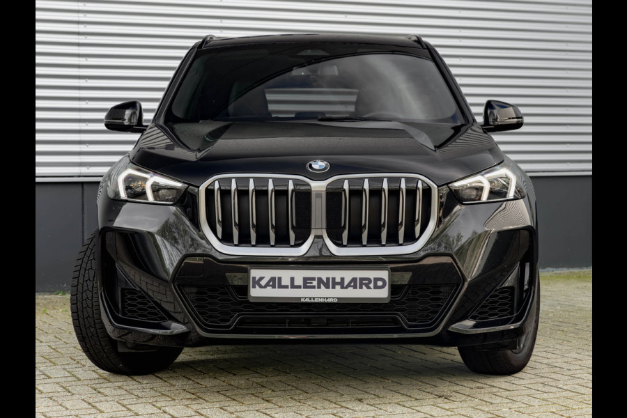 BMW X1 xDrive23i M-Sport - Memoryzetels - Trekhaak - 2000kg Trekgewicht
