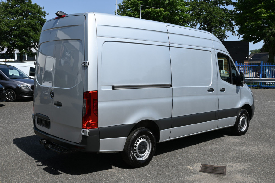 Mercedes-Benz Sprinter 315 CDI L2H2 RWD Geveerde stoel, Apple Carplay/Android Auto, Trekhaak