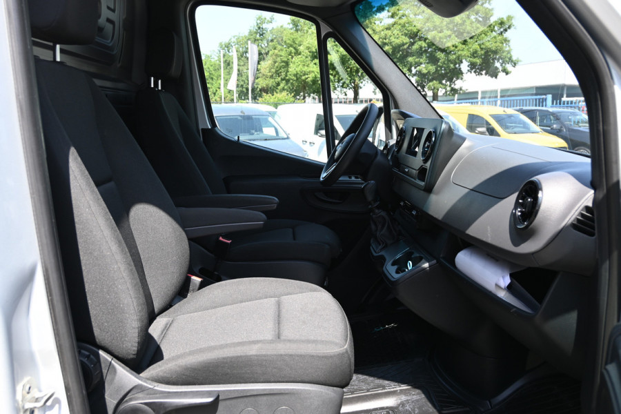 Mercedes-Benz Sprinter 315 CDI L2H2 RWD Geveerde stoel, Apple Carplay/Android Auto, Trekhaak