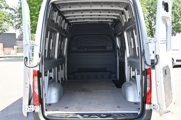 Mercedes-Benz Sprinter 315 CDI L2H2 RWD Geveerde stoel, Apple Carplay/Android Auto, Trekhaak