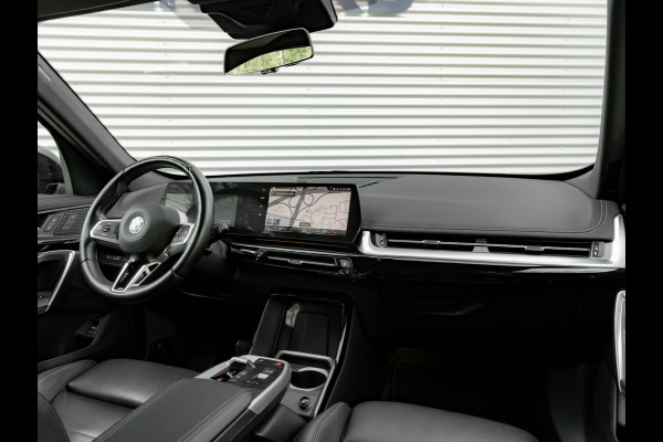 BMW X1 xDrive23i M-Sport - Memoryzetels - Trekhaak - 2000kg Trekgewicht