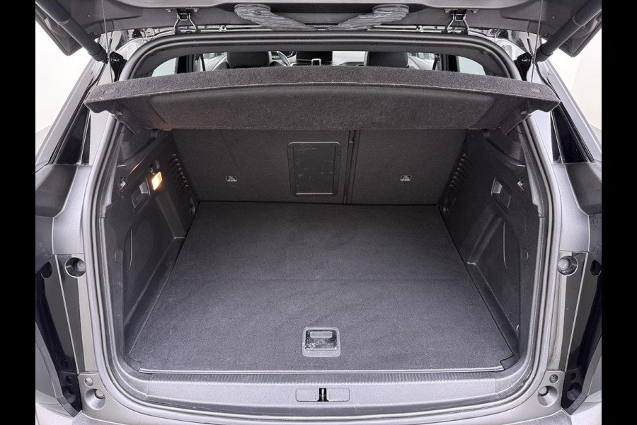 Peugeot 3008 1.6 HYbrid 225 GT VAN: 24.900,- VOOR: 22.877,- UW WKVOORDEEL: 2.023,-BLACK PACK| ELEKTRISCHE ACHTERKLEP| CAMERA| STOELVERWARMING| LED| FOCAL AUDIO| ADAPTIVE CRUISE CONTROL|