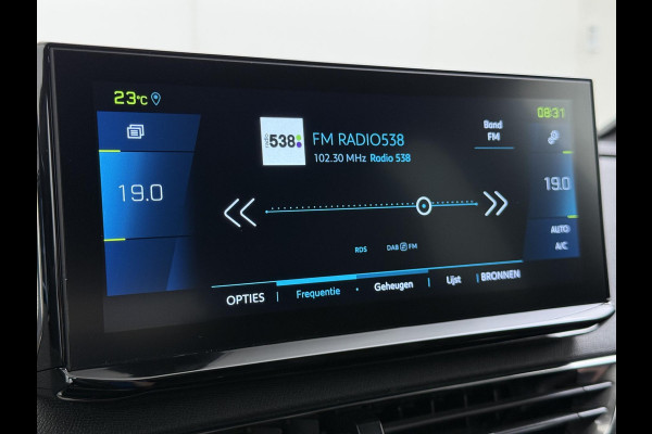 Peugeot 3008 1.6 HYbrid 225 GT VAN: 24.900,- VOOR: 22.877,- UW WKVOORDEEL: 2.023,-BLACK PACK| ELEKTRISCHE ACHTERKLEP| CAMERA| STOELVERWARMING| LED| FOCAL AUDIO| ADAPTIVE CRUISE CONTROL|