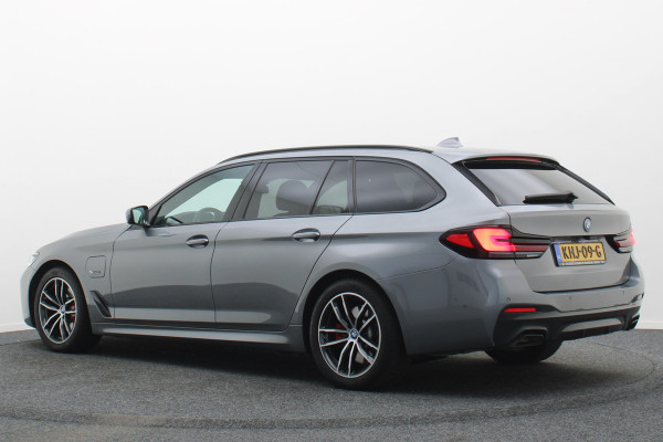 BMW 5 Serie Touring 530e Business Edition Plus M Sport Leer, Elektr. Stoelen, Camera, Apple Carplay, LED, PDC