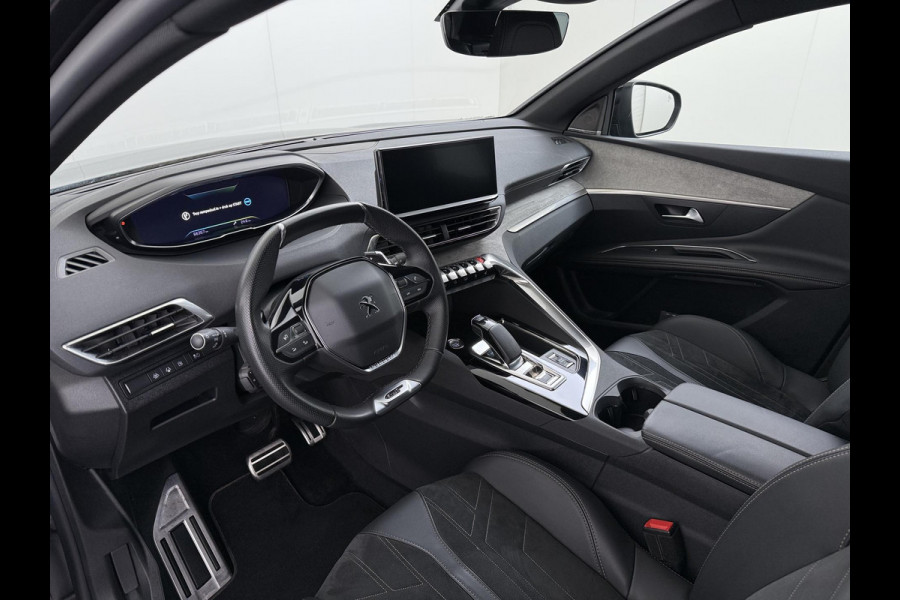 Peugeot 3008 1.6 HYbrid 225 GT VAN: 25.400,- VOOR: 23.440- UW WKVOORDEEL: 1.960 ,-| BLACK PACK| ELEKTRISCHE ACHTERKLEP| CAMERA| STOELVERWARMING| LED| FOCAL AUDIO| ADAPTIVE CRUISE CONTROL|