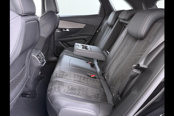 Peugeot 3008 1.6 HYbrid 225 GT VAN: 25.400,- VOOR: 23.440- UW WKVOORDEEL: 1.960 ,-| BLACK PACK| ELEKTRISCHE ACHTERKLEP| CAMERA| STOELVERWARMING| LED| FOCAL AUDIO| ADAPTIVE CRUISE CONTROL|