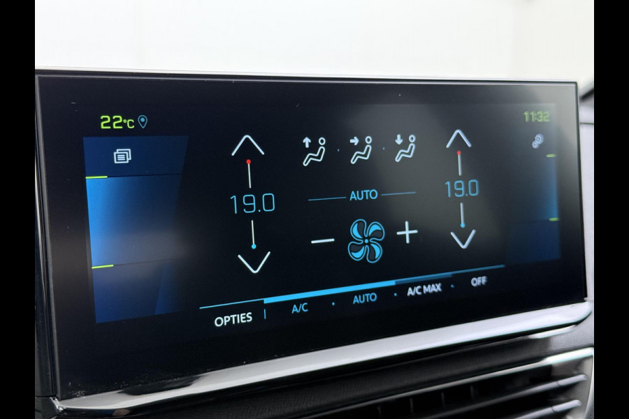 Peugeot 3008 1.6 HYbrid 225 GT VAN: 25.400,- VOOR: 23.440- UW WKVOORDEEL: 1.960 ,-| BLACK PACK| ELEKTRISCHE ACHTERKLEP| CAMERA| STOELVERWARMING| LED| FOCAL AUDIO| ADAPTIVE CRUISE CONTROL|