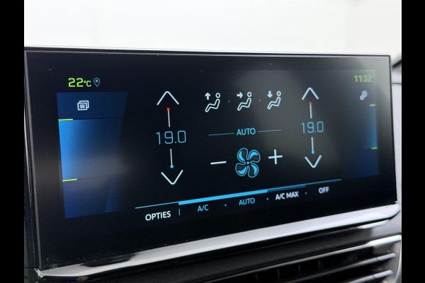 Peugeot 3008 1.6 HYbrid 225 GT VAN: 25.400,- VOOR: 23.440- UW WKVOORDEEL: 1.960 ,-| BLACK PACK| ELEKTRISCHE ACHTERKLEP| CAMERA| STOELVERWARMING| LED| FOCAL AUDIO| ADAPTIVE CRUISE CONTROL|