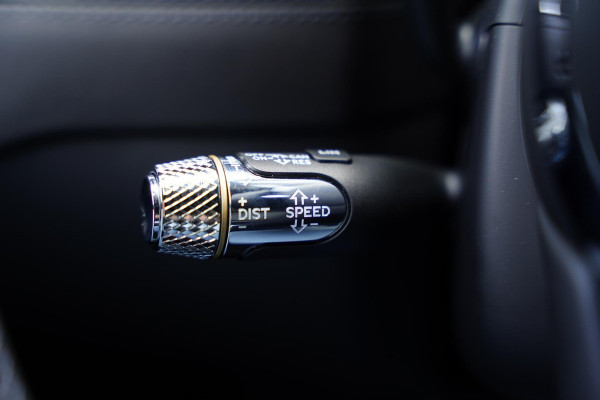 Bentley Flying Spur 2.9 V6 Hybrid Mulliner / Carbon / Multimedia /