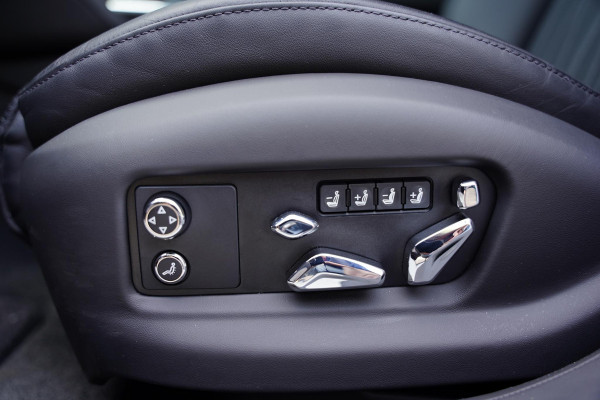 Bentley Flying Spur 2.9 V6 Hybrid Mulliner / Carbon / Multimedia /