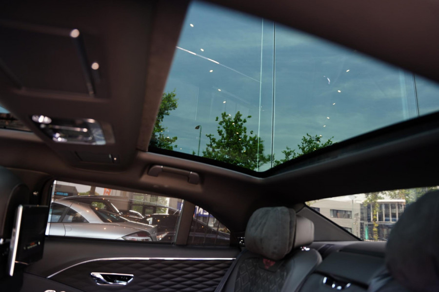 Bentley Flying Spur 2.9 V6 Hybrid Mulliner / Carbon / Multimedia /