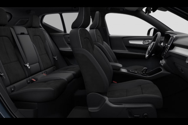 Volvo XC40 B4 211PK Automaat Plus Dark Panoramadak/ Adaptive Cruise Control/ 360 Camera/ Google infotainment/ Elektrisch verstelbare stoelen met geheugen/ Apple Carplay/ Android Auto