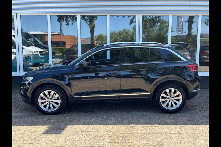 Volkswagen T-Roc 1.0 TSI Sport | Apple Carplay | Leer | Stoelverwarming | Achterruitrijcamera | Adaptieve Cruise