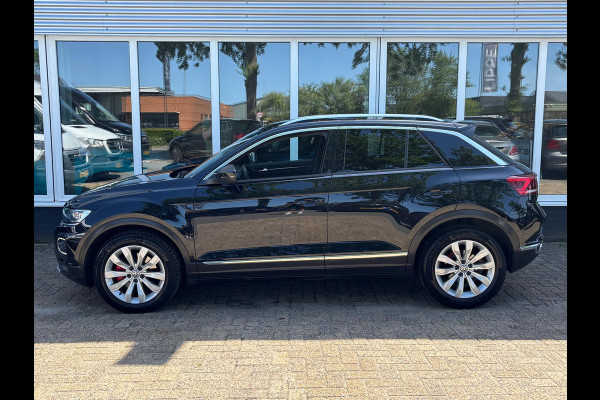 Volkswagen T-Roc 1.0 TSI Sport | Apple Carplay | Leer | Stoelverwarming | Achterruitrijcamera | Adaptieve Cruise