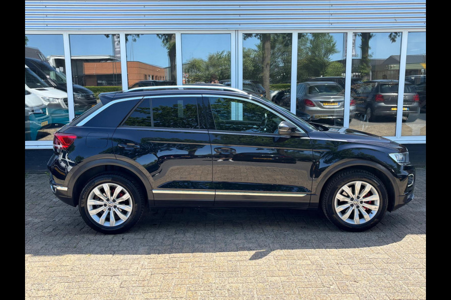 Volkswagen T-Roc 1.0 TSI Sport | Apple Carplay | Leer | Stoelverwarming | Achterruitrijcamera | Adaptieve Cruise