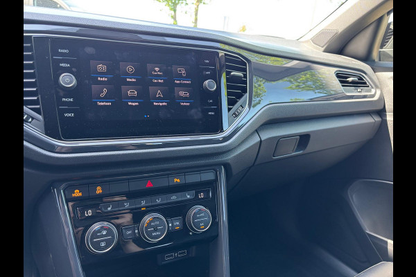 Volkswagen T-Roc 1.0 TSI Sport | Apple Carplay | Leer | Stoelverwarming | Achterruitrijcamera | Adaptieve Cruise