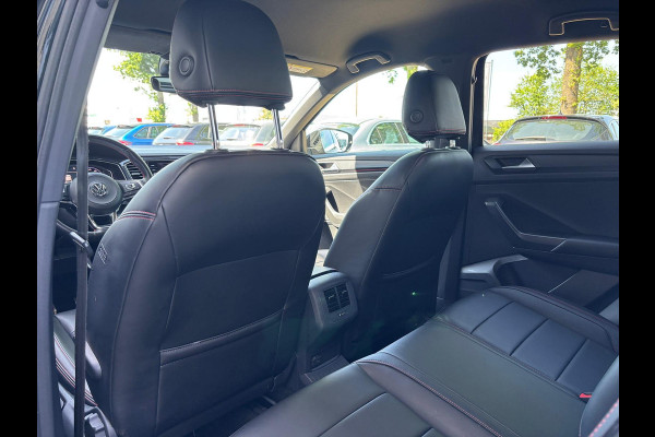 Volkswagen T-Roc 1.0 TSI Sport | Apple Carplay | Leer | Stoelverwarming | Achterruitrijcamera | Adaptieve Cruise