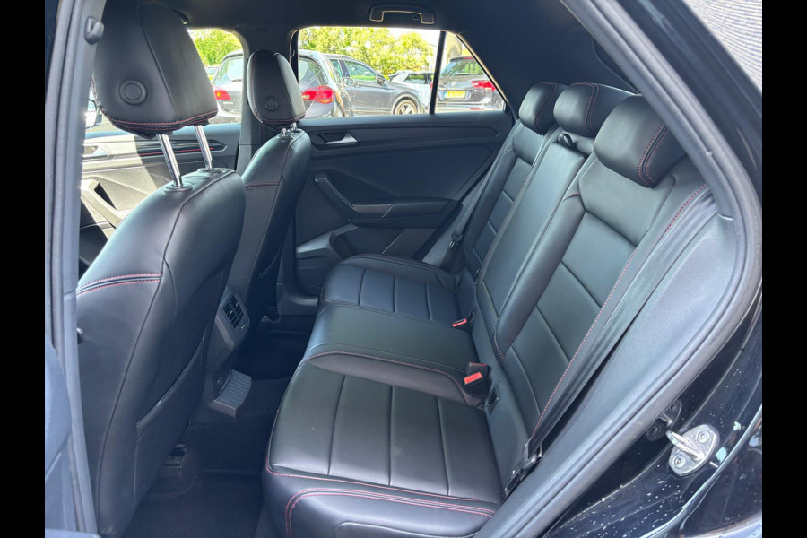 Volkswagen T-Roc 1.0 TSI Sport | Apple Carplay | Leer | Stoelverwarming | Achterruitrijcamera | Adaptieve Cruise