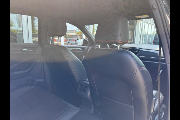 Volkswagen T-Roc 1.0 TSI Sport | Apple Carplay | Leer | Stoelverwarming | Achterruitrijcamera | Adaptieve Cruise