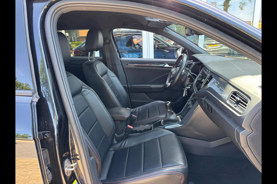 Volkswagen T-Roc 1.0 TSI Sport | Apple Carplay | Leer | Stoelverwarming | Achterruitrijcamera | Adaptieve Cruise