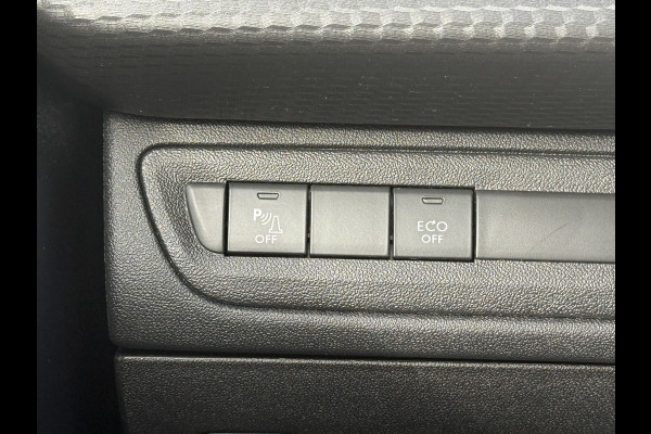 Peugeot 2008 BWJ 2018 | 1.2PT 110PK Blue Lion AUTOMAAT | NWE APK | AIRCO | NAVI | CRUISE | PDC | CARPLAY | DAB+ |