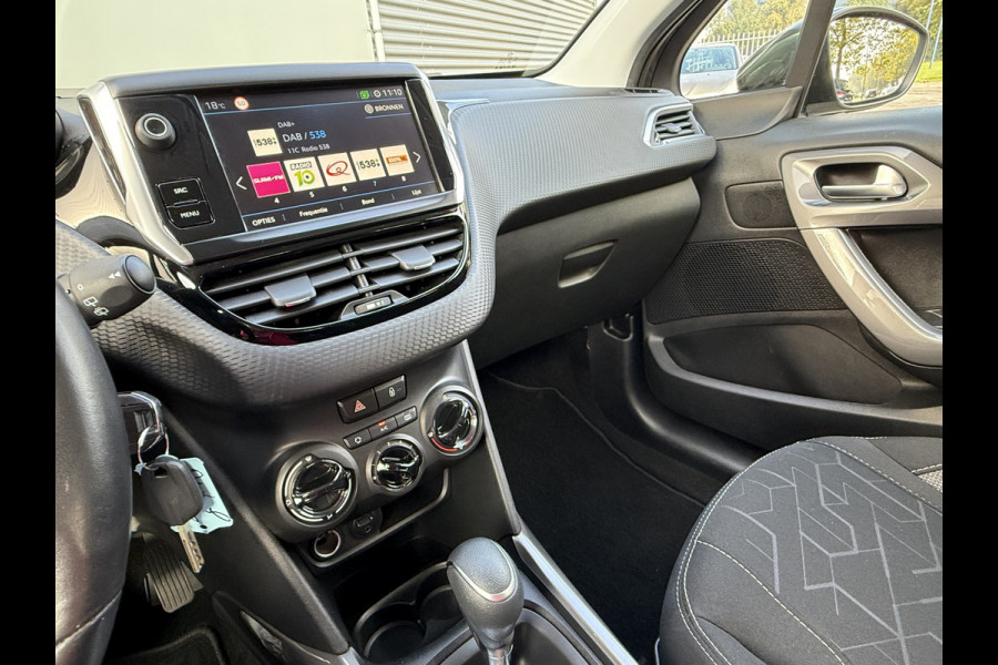 Peugeot 2008 BWJ 2018 | 1.2PT 110PK Blue Lion AUTOMAAT | NWE APK | AIRCO | NAVI | CRUISE | PDC | CARPLAY | DAB+ |
