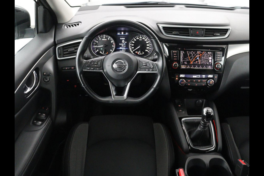 Nissan QASHQAI 1.3 DIG-T N-Connecta | Trekhaak | Panoramadak | 360 Camera | Keyless | Parkeerhulp | Navigatie | Cruise control | Climate control | Bluetooth | DAB