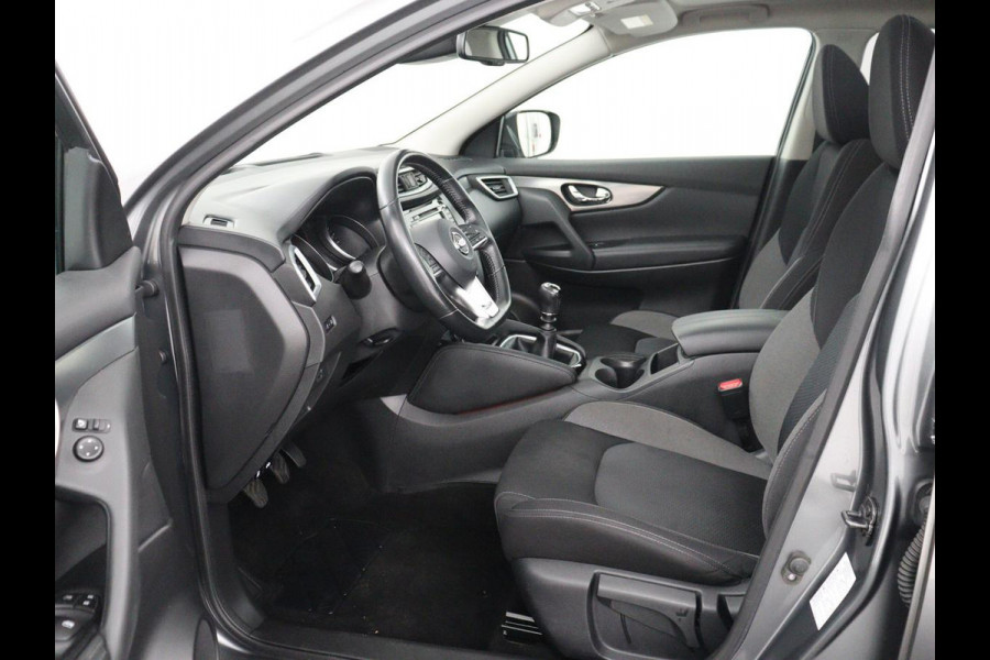 Nissan QASHQAI 1.3 DIG-T N-Connecta | Trekhaak | Panoramadak | 360 Camera | Keyless | Parkeerhulp | Navigatie | Cruise control | Climate control | Bluetooth | DAB