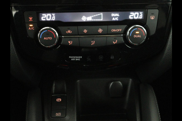 Nissan QASHQAI 1.3 DIG-T N-Connecta | Trekhaak | Panoramadak | 360 Camera | Keyless | Parkeerhulp | Navigatie | Cruise control | Climate control | Bluetooth | DAB