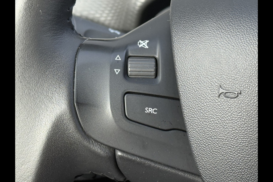 Peugeot 2008 BWJ 2018 | 1.2PT 110PK Blue Lion AUTOMAAT | NWE APK | AIRCO | NAVI | CRUISE | PDC | CARPLAY | DAB+ |