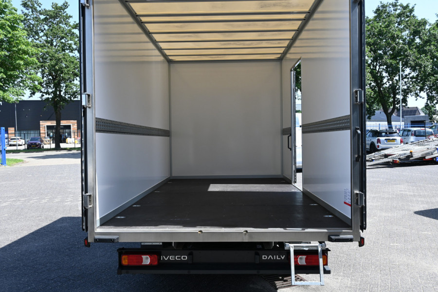 Iveco Daily 35S18 3.0 180 pk Hi-Matic Bakwagen ACC, Geveerde stoel, Apple Carplay/Android Auto