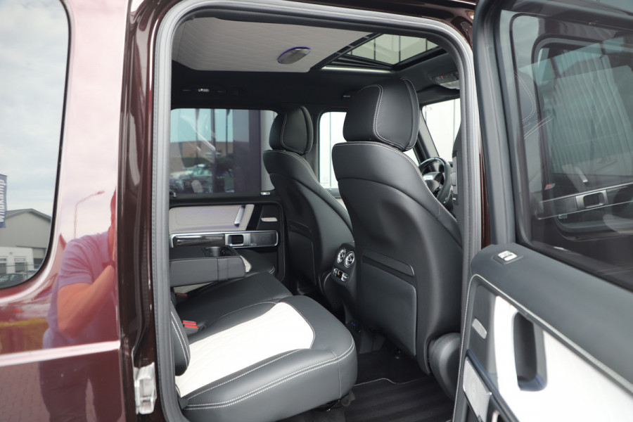Mercedes-Benz G-Klasse AMG 63 | 585PK | G-Manufaktur | Massage | Facelift | Carbon | Burmester | Keyless-go | Schuifdak | Distronic+ | Stoelkoeling | 2