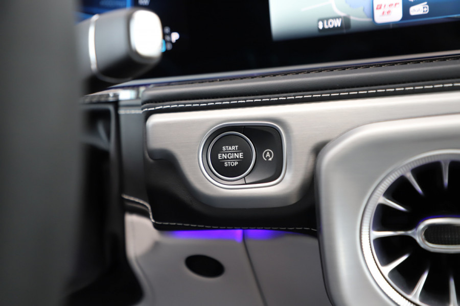 Mercedes-Benz G-Klasse AMG 63 | 585PK | G-Manufaktur | Massage | Facelift | Carbon | Burmester | Keyless-go | Schuifdak | Distronic+ | Stoelkoeling | 2