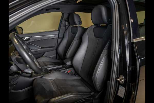 Audi Q3 45 TFSI e 2x S-Line edition / 245pk / Panorama dak / Keyless / Sfeerverlichting /