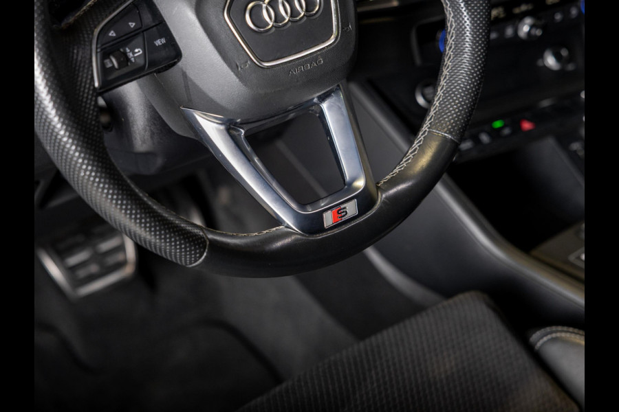 Audi Q3 45 TFSI e 2x S-Line edition / 245pk / Panorama dak / Keyless / Sfeerverlichting /