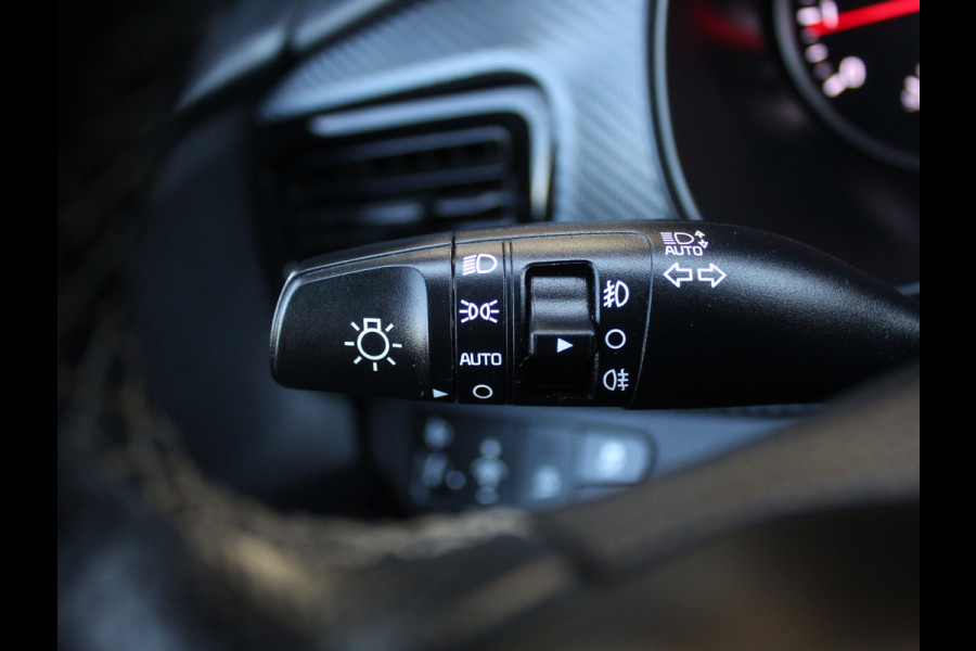 Kia Stonic 1.0 T-GDi MHEV GT-Line CARPLAY | CAMERA | CLIMATE | LED | NAVI | DAB | LMV17 | LEER/STOF | KEYLESS | CRUISE | AFNBTRHAAK | STOEL