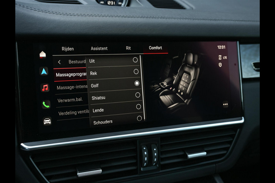 Porsche Cayenne 3.0 E-Hybrid | NL-Auto | Keramische Remmen | Achterasbesturing | Stoelmassage en -Ventilatie | Carbon Design | Luchtvering | 360 Camera | Panoramadak | Sport Chrono | Soft Close | 14-Wegs Memory Seats | Stuur Verwarmd |
